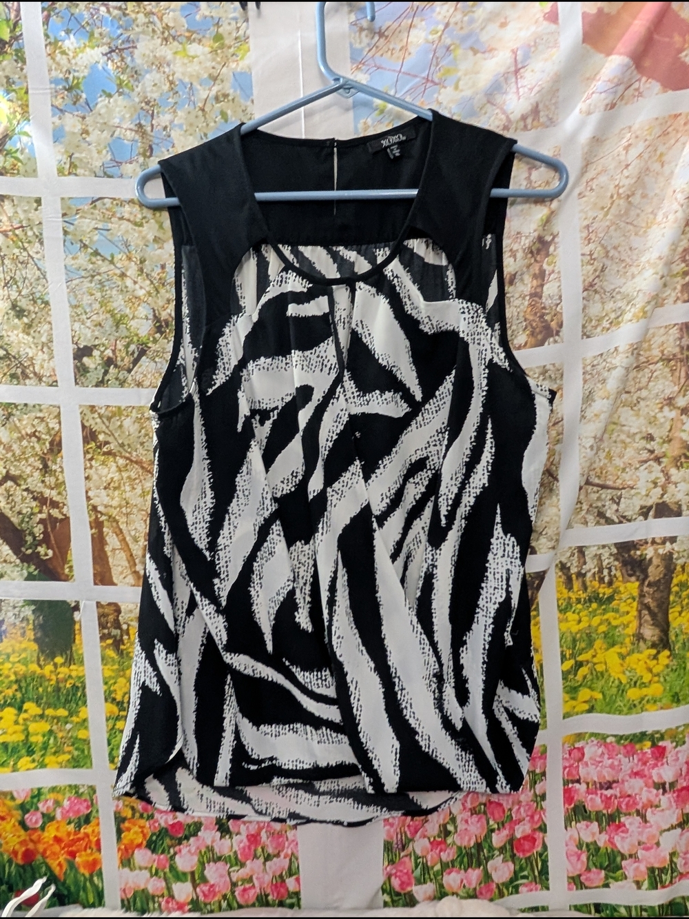 Mixit Black and White Printed Sleeveless Wrap Top